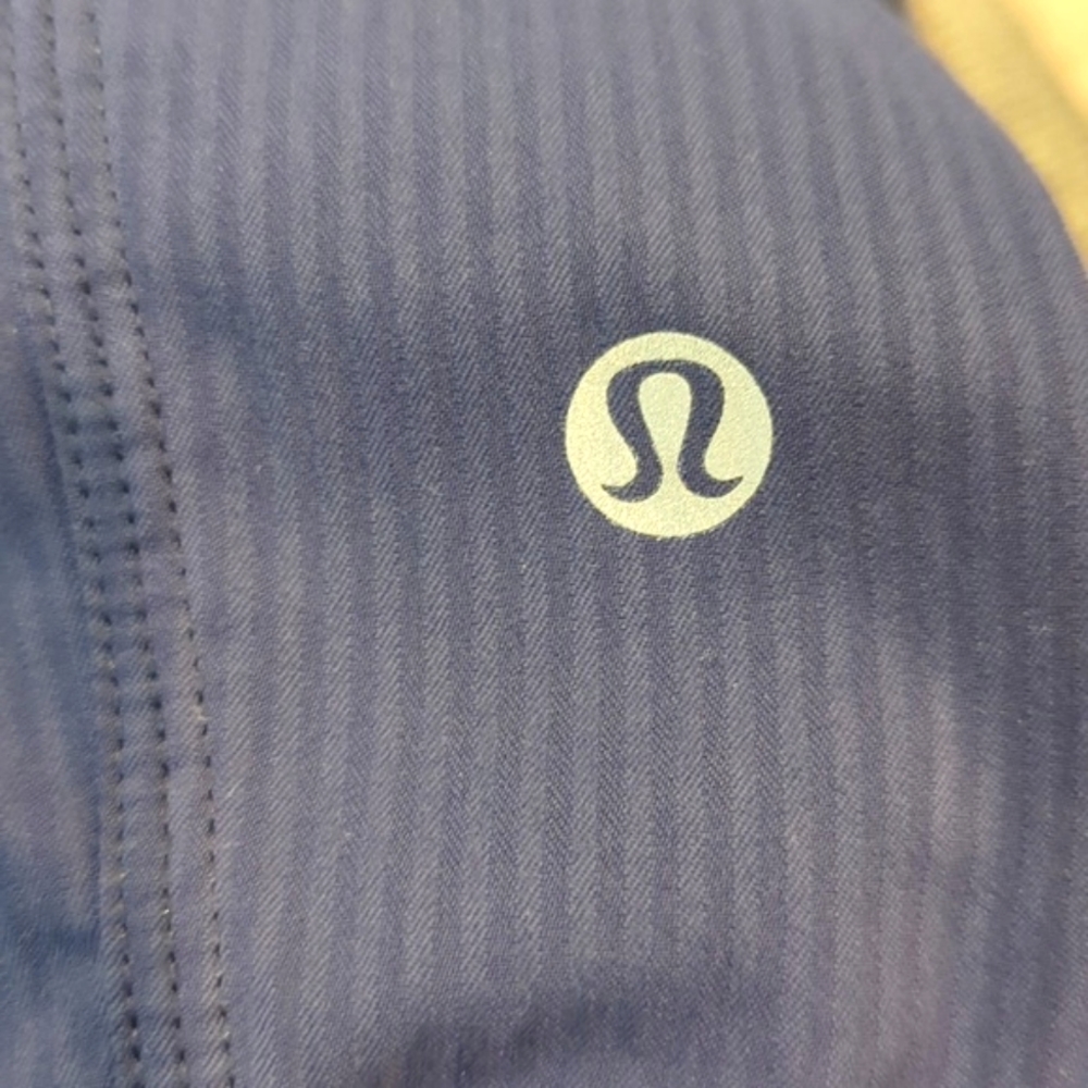 Lululemon In Flux Crop Inkwell - Picture 7 of 12